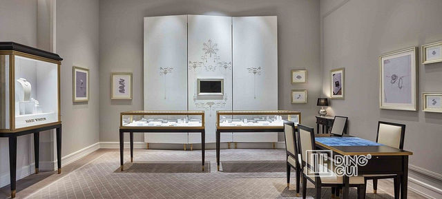 High End Luxury Jewelry Display Showcase